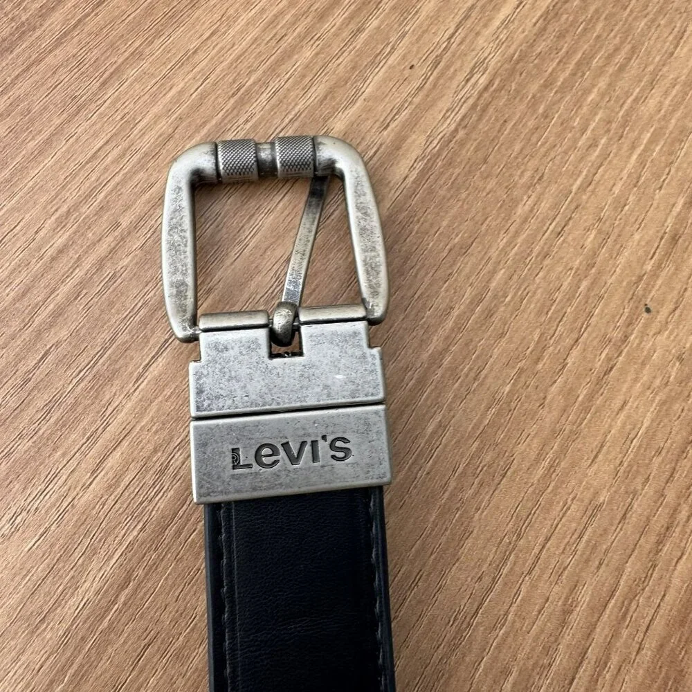 Levis Black Dark Brown Reversable Leather Belt silver Buckle Boys Size S/M 22-24